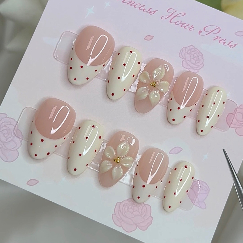 เล็บปลอมยอดนิยมสำหรับตกแต่งเล็ - Nail Art Red Wine บทวิจารณ์และราคา