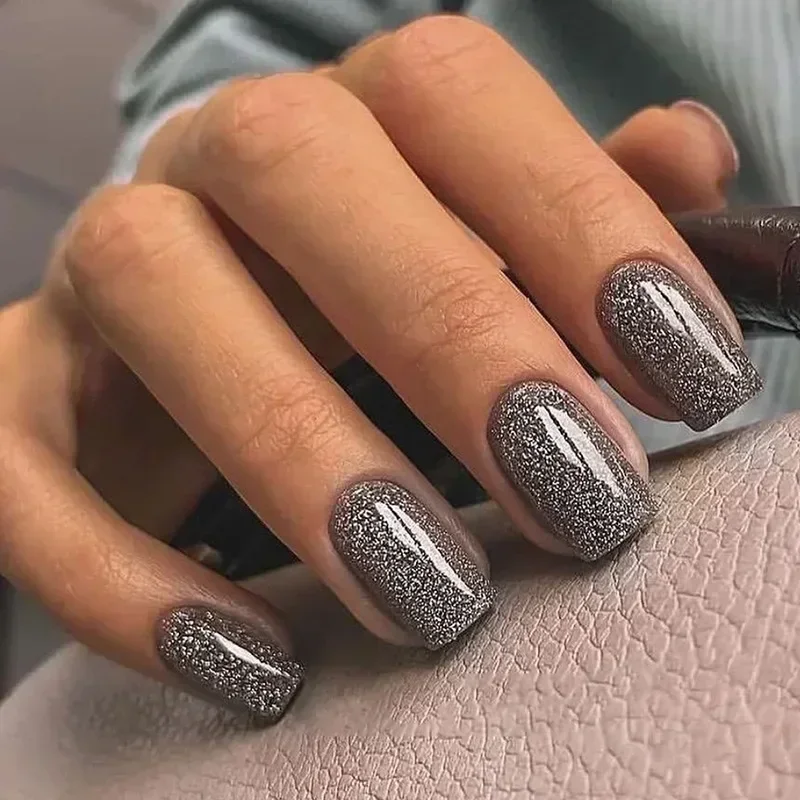 ชุดเล็บปลอมสีแดงไวน์แบบสั้น 24 - Nail Art Red Wine บทวิจารณ์และราคา