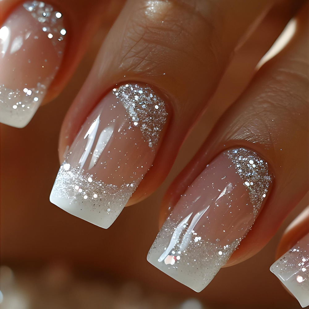ชุดเล็บปลอมทรงเหลี่ยมขนาดกลาง  - Nail Art French บทวิจารณ์และราคา